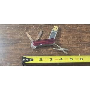 Swissbit Swissbit - 512 MB Flash Drive and Swiss Army Knife - Red w Flashlight